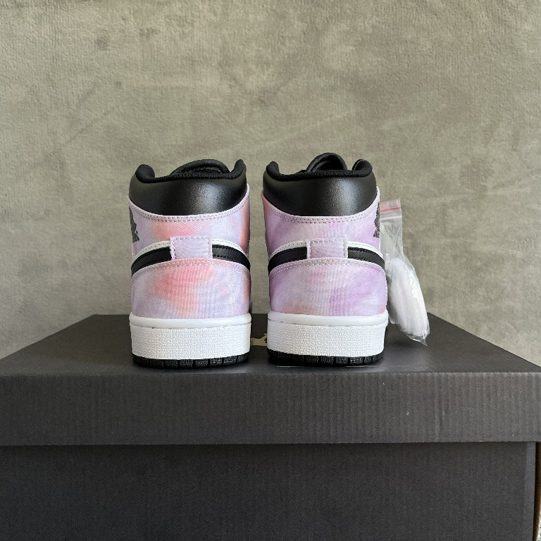 Air Jordan 1 Low AJ1 WH LV Sneaker   DM6216-001 - PerfectKickZ