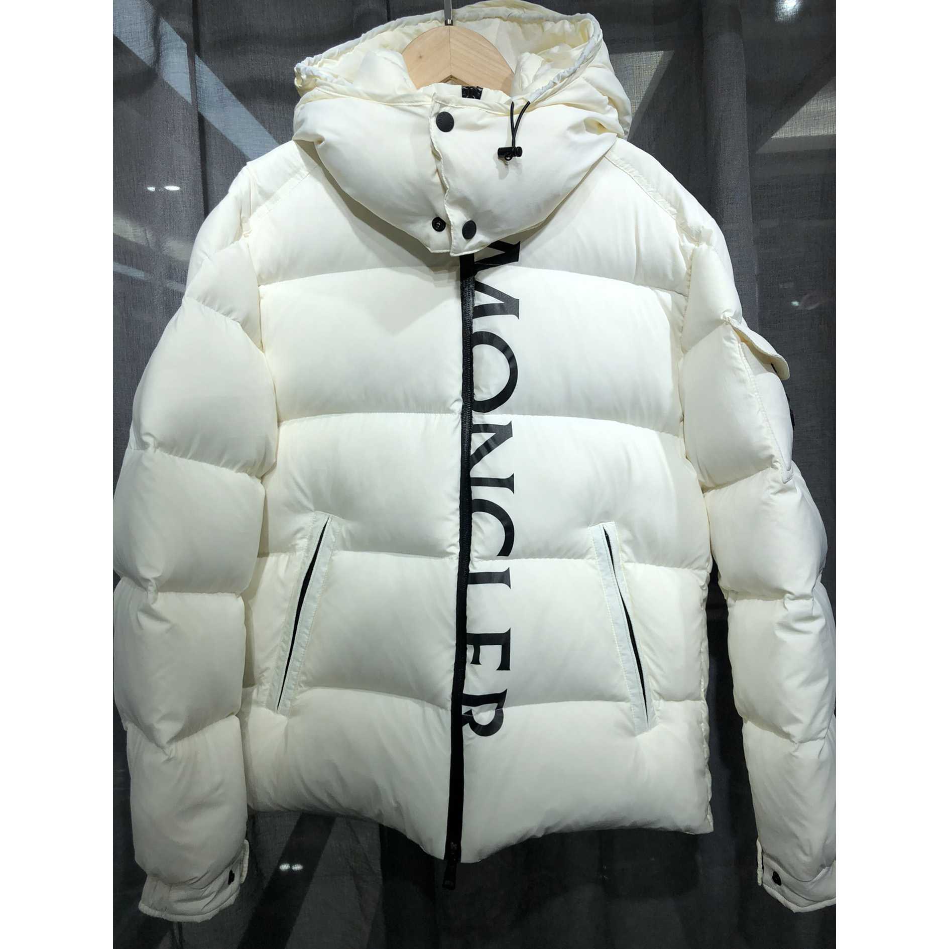 Moncler Dieng Short Down Jacket - PerfectKickZ