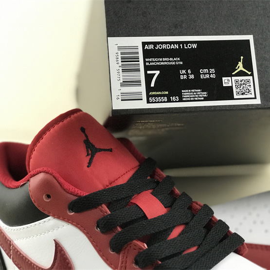 Air Jordan 1 Low Sneaker   553558-163  - 