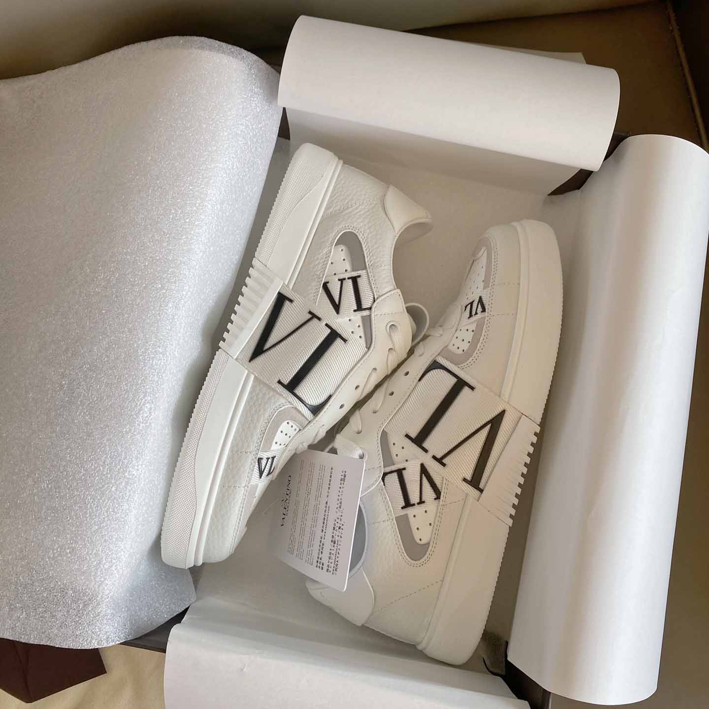 Valenti Low-Top Calfskin Vl7n Sneaker With Bands - PerfectKickZ