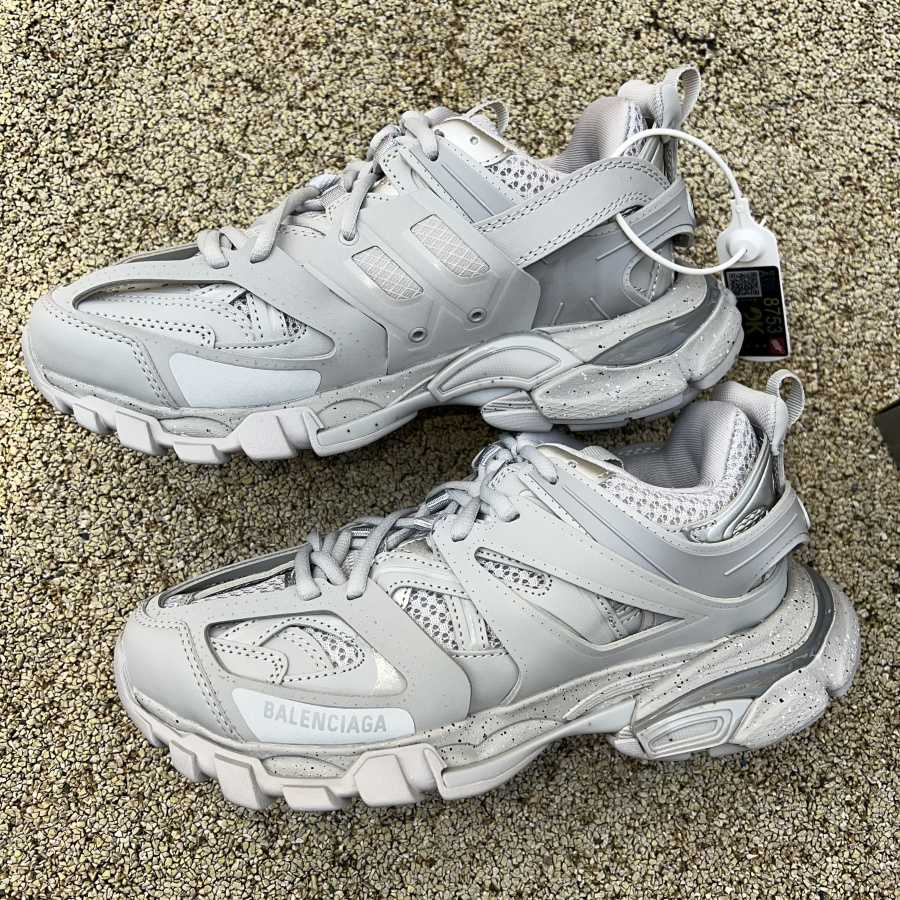 Balenciaga Track Sneaker Recycled Sole - PerfectKickZ