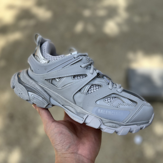 Balenciaga Track Sneaker Recycled Sole - PerfectKickZ