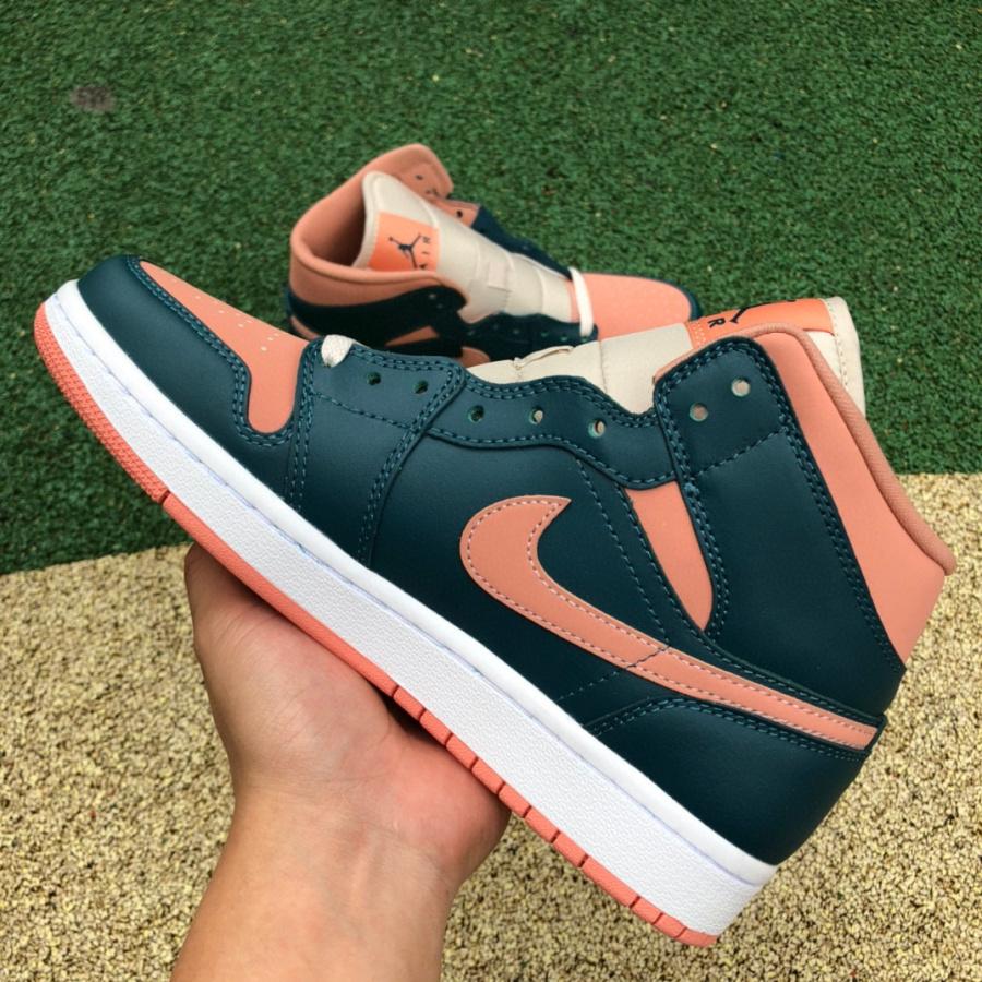 Air Jordan 1 Mid  Sneaker      BQ6472-30811 - PerfectKickZ