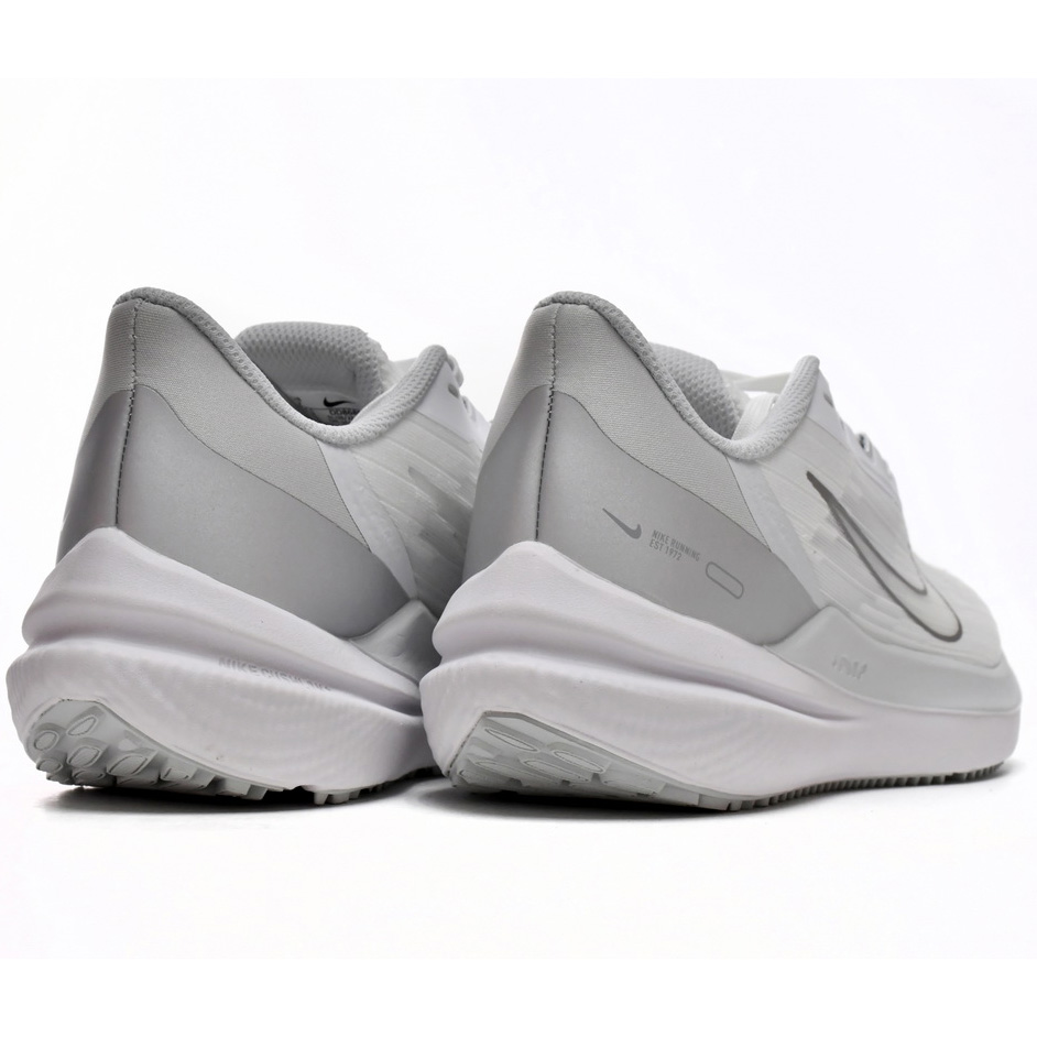 Nike Air Winflo 9 White Metallic Silver Sneaker   DD8686-100 - PerfectKickZ