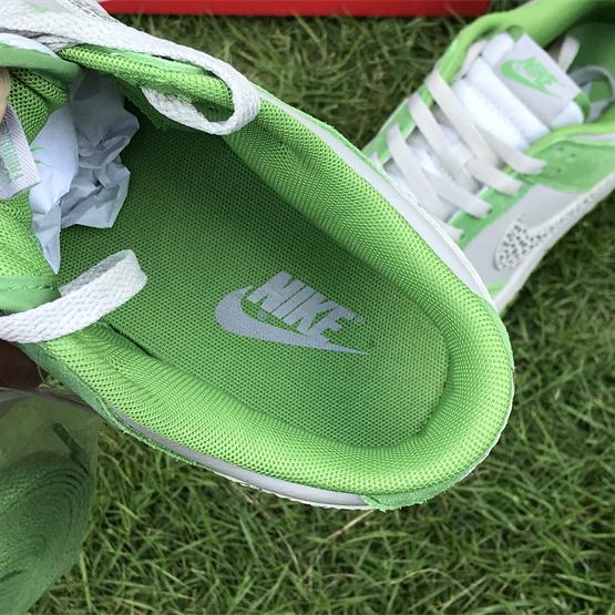 Nike Dunk Low “Safari Swoosh” Sneakers      DR0156-300  - 