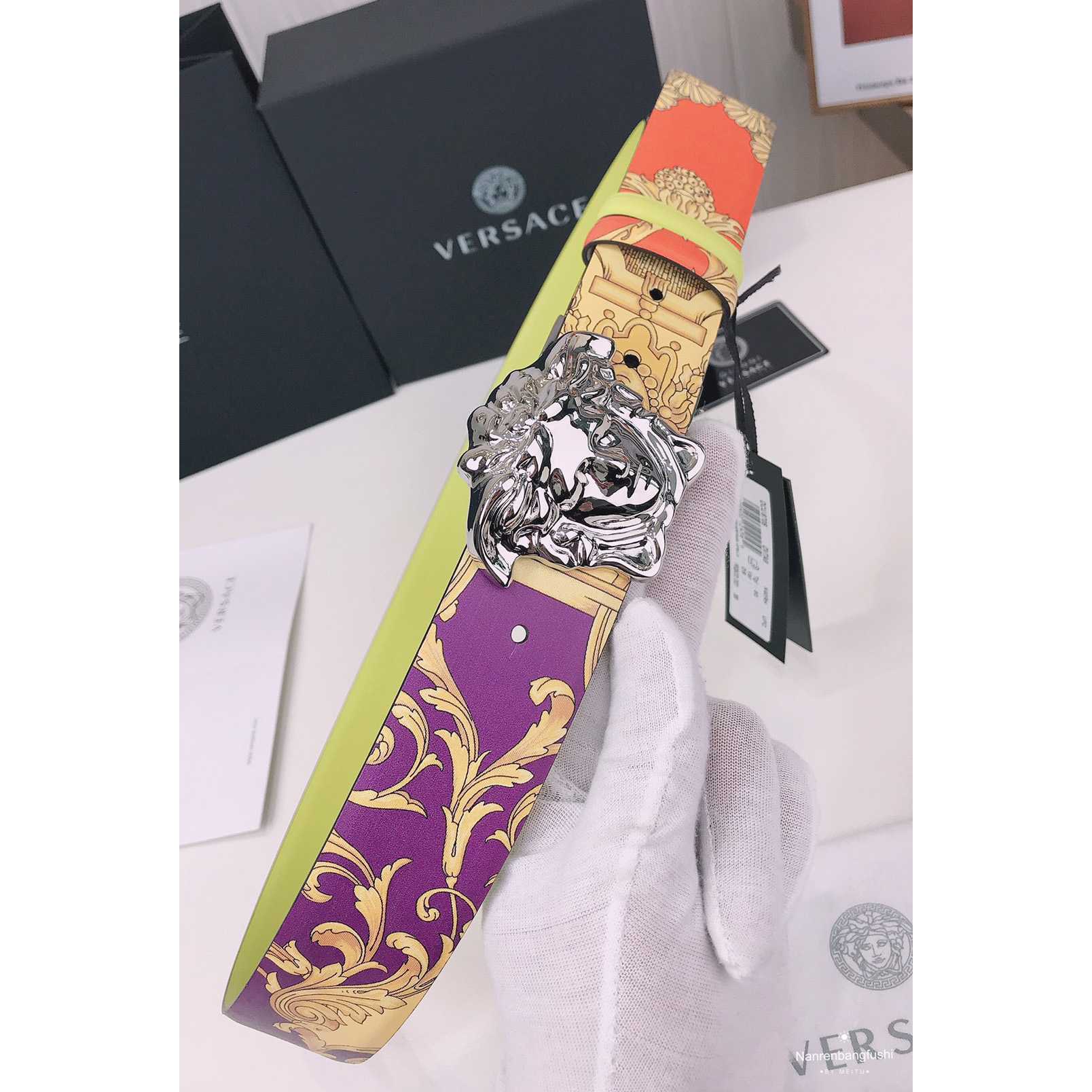 Versace La Medusa Le Pop Classique Reversible Belt   40mm - PerfectKickZ