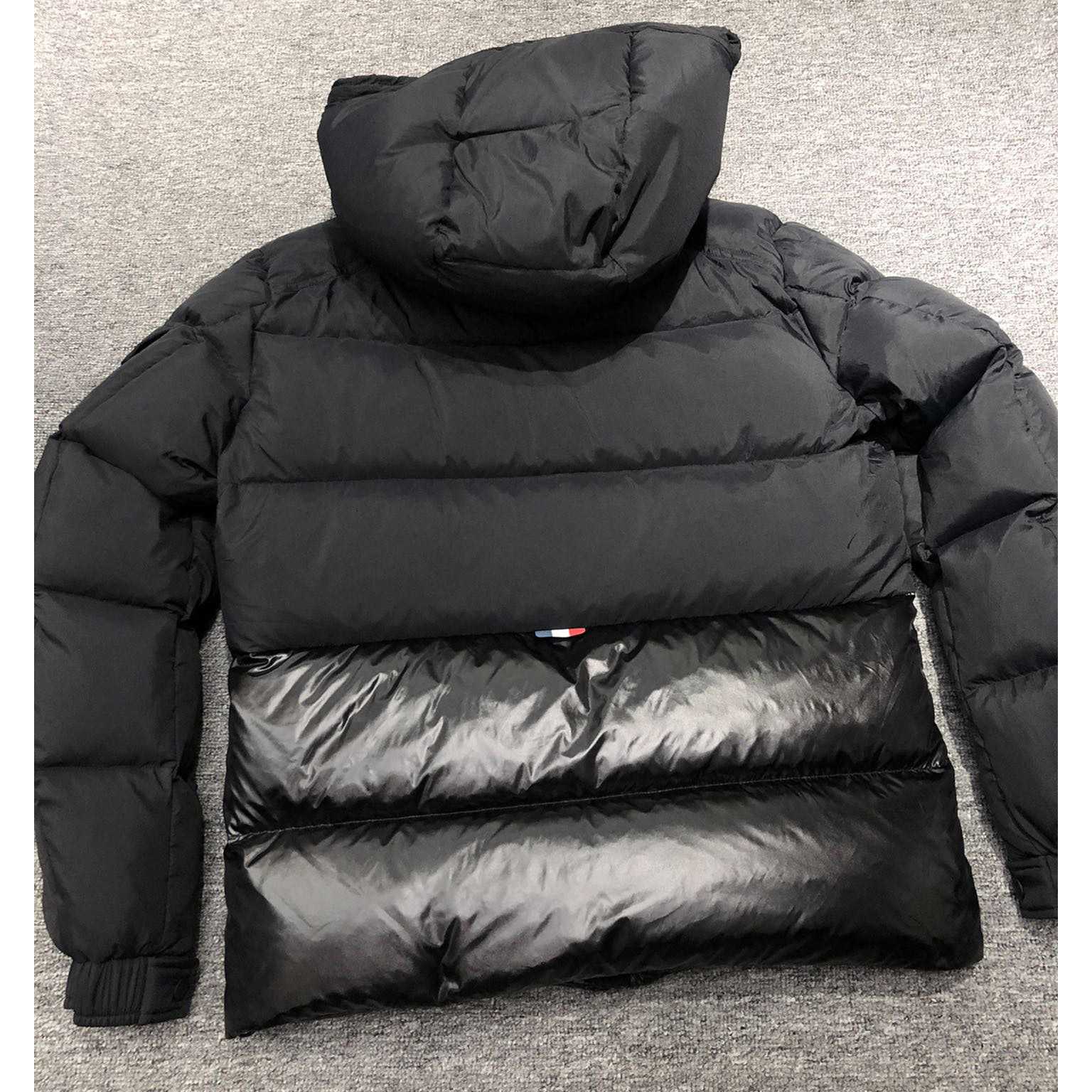 Moncler Dieng Short Down Jacket - PerfectKickZ