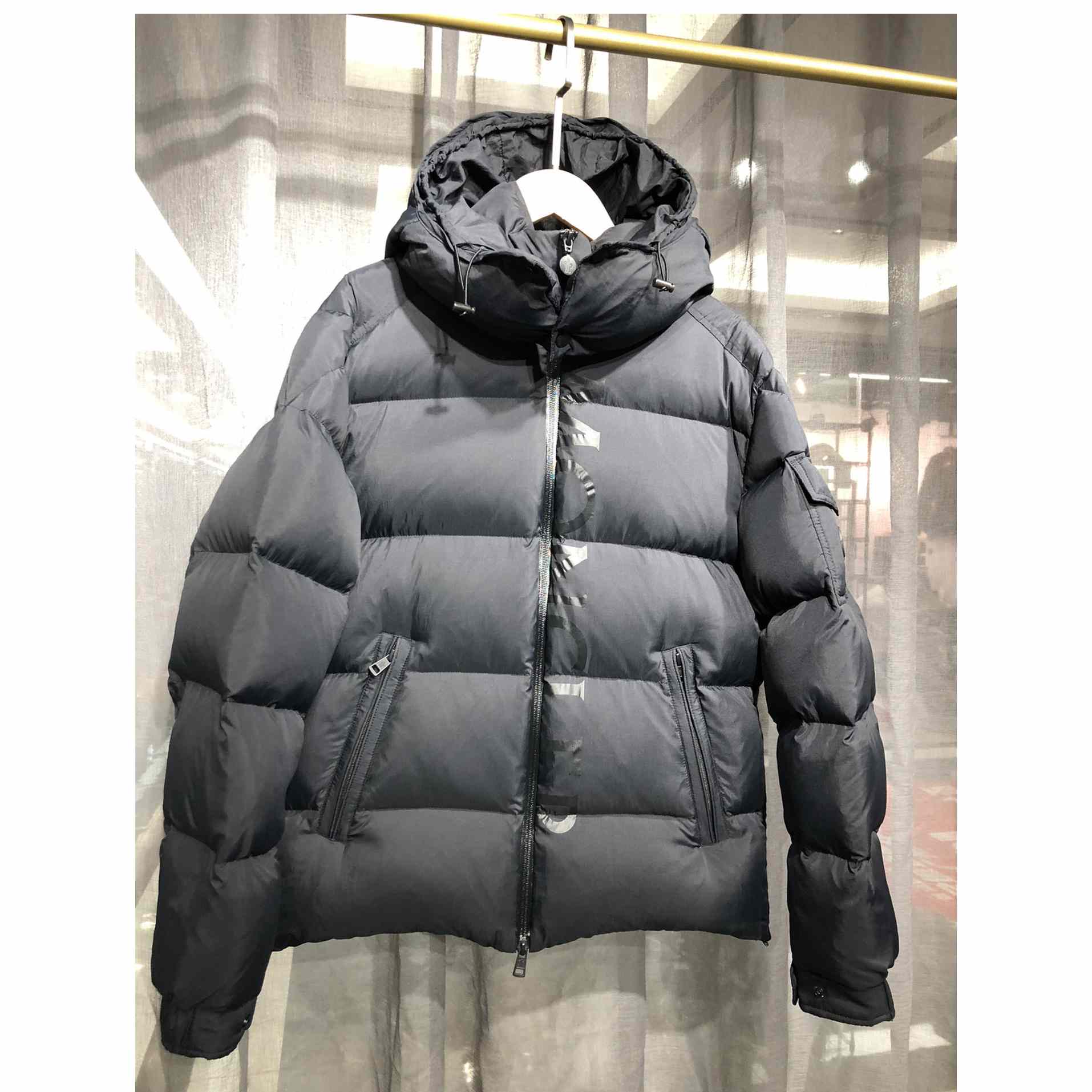Moncler Dieng Short Down Jacket - PerfectKickZ