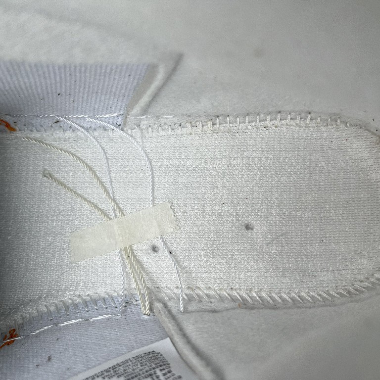 Air Jordan 1 Retro "Starfish" Sneaker   DO9369-101 - 
