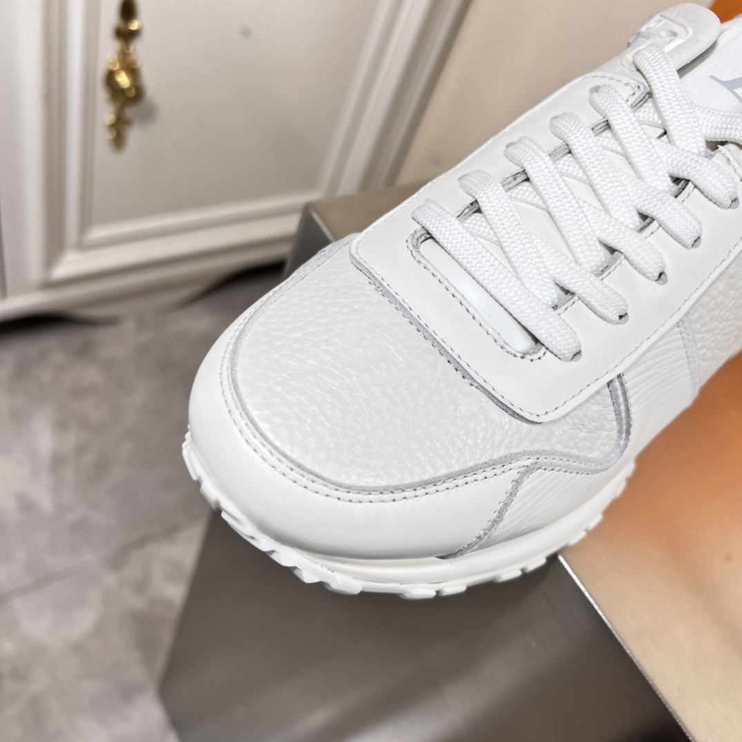 Louis Vuitton Run Away Sneaker      1A9ZK2 - PerfectKickZ