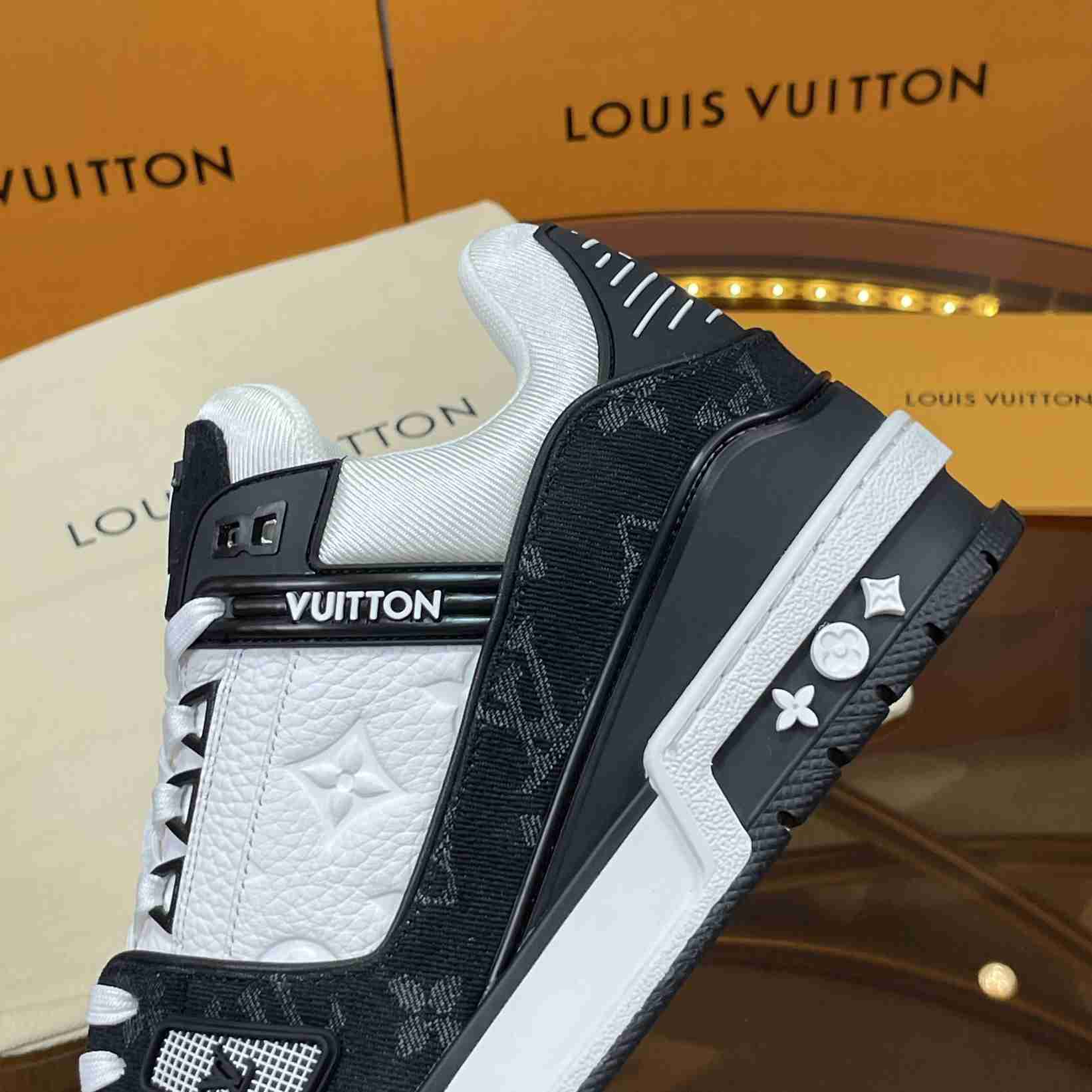 Louis Vuitton LV Trainer Sneaker       1A9JGB - 