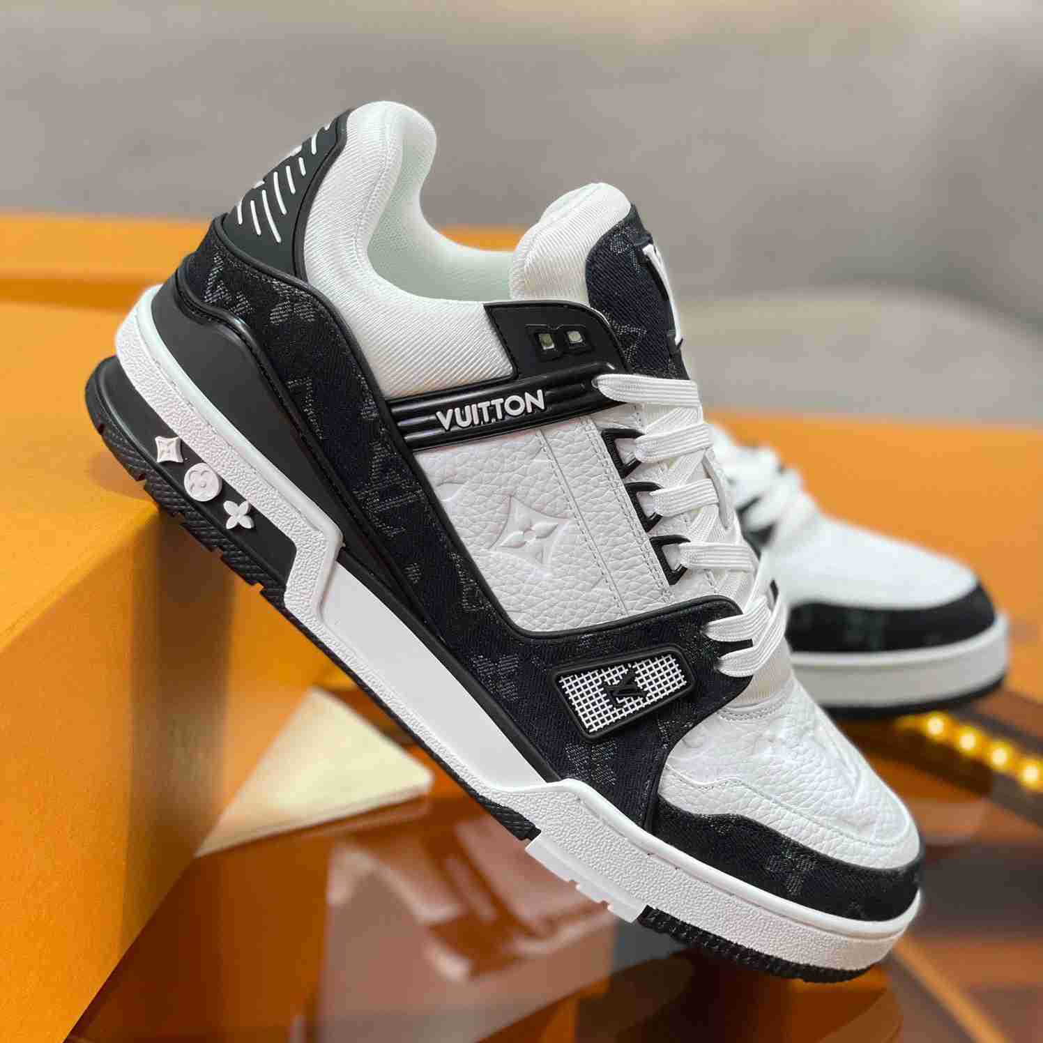 Louis Vuitton LV Trainer Sneaker       1A9JGB - PerfectKickZ