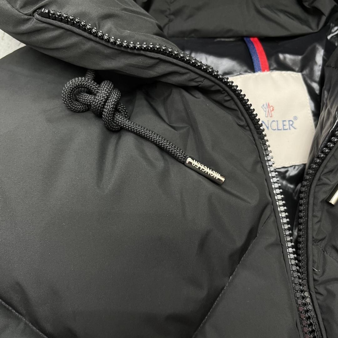 Moncler Black Daynamic Porossan Down Jacket - PerfectKickZ