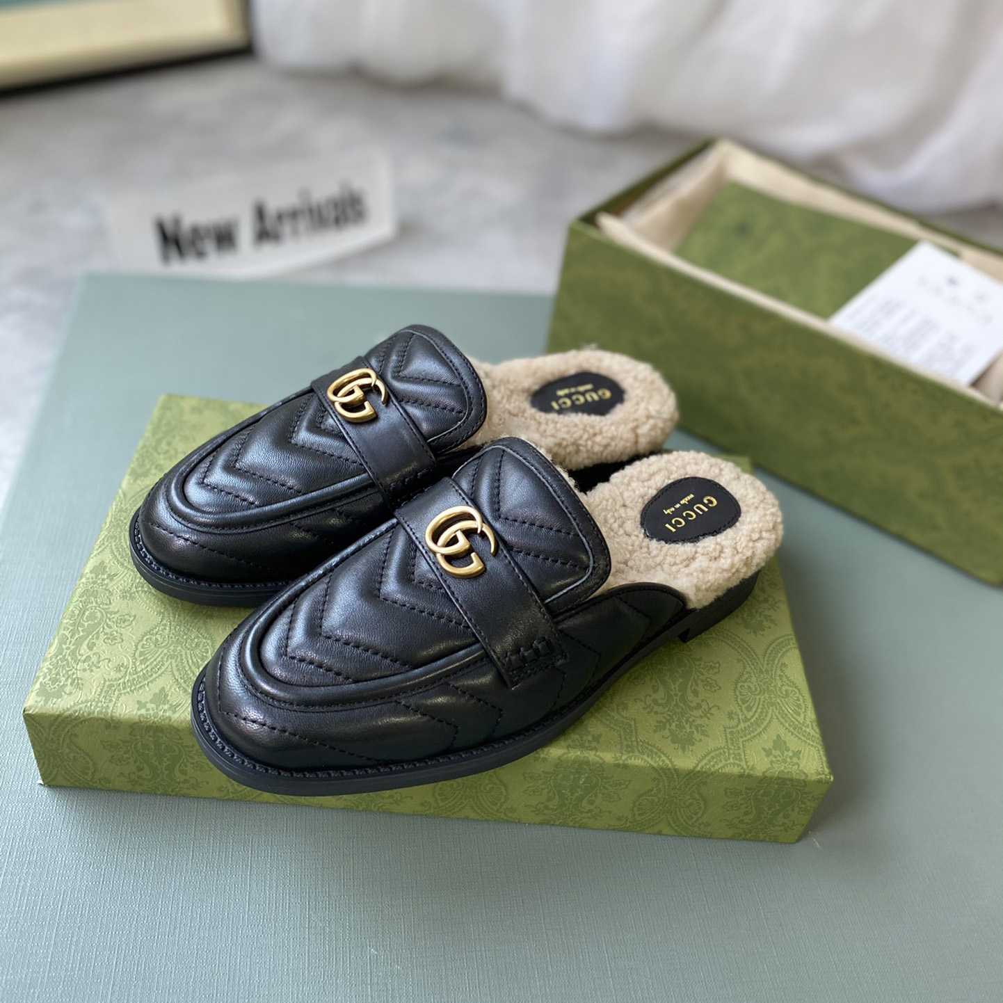 Gucci Women's Double G Slippers - PerfectKickZ