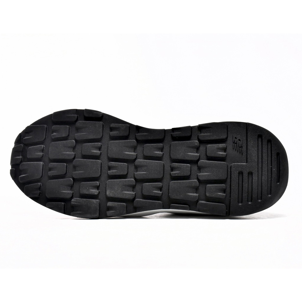 New Balance 5740 Grey Sneakers           M5740CA  - PerfectKickZ