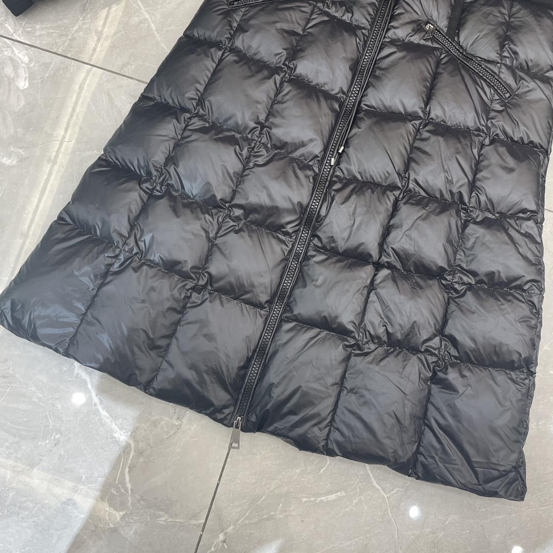 Moncler Long-Sleeve Padded Coat - PerfectKickZ