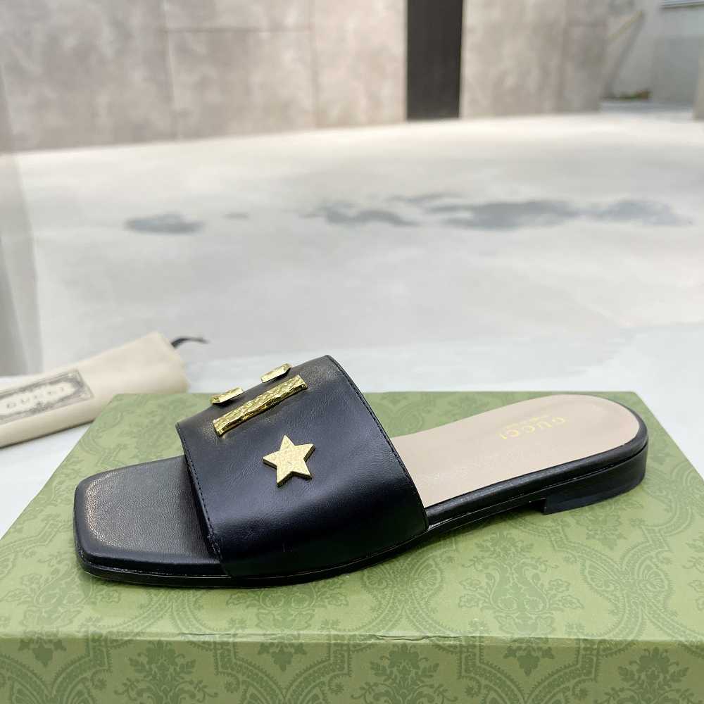 Gucci Women's 'Gucci' Slide Sandal - PerfectKickZ