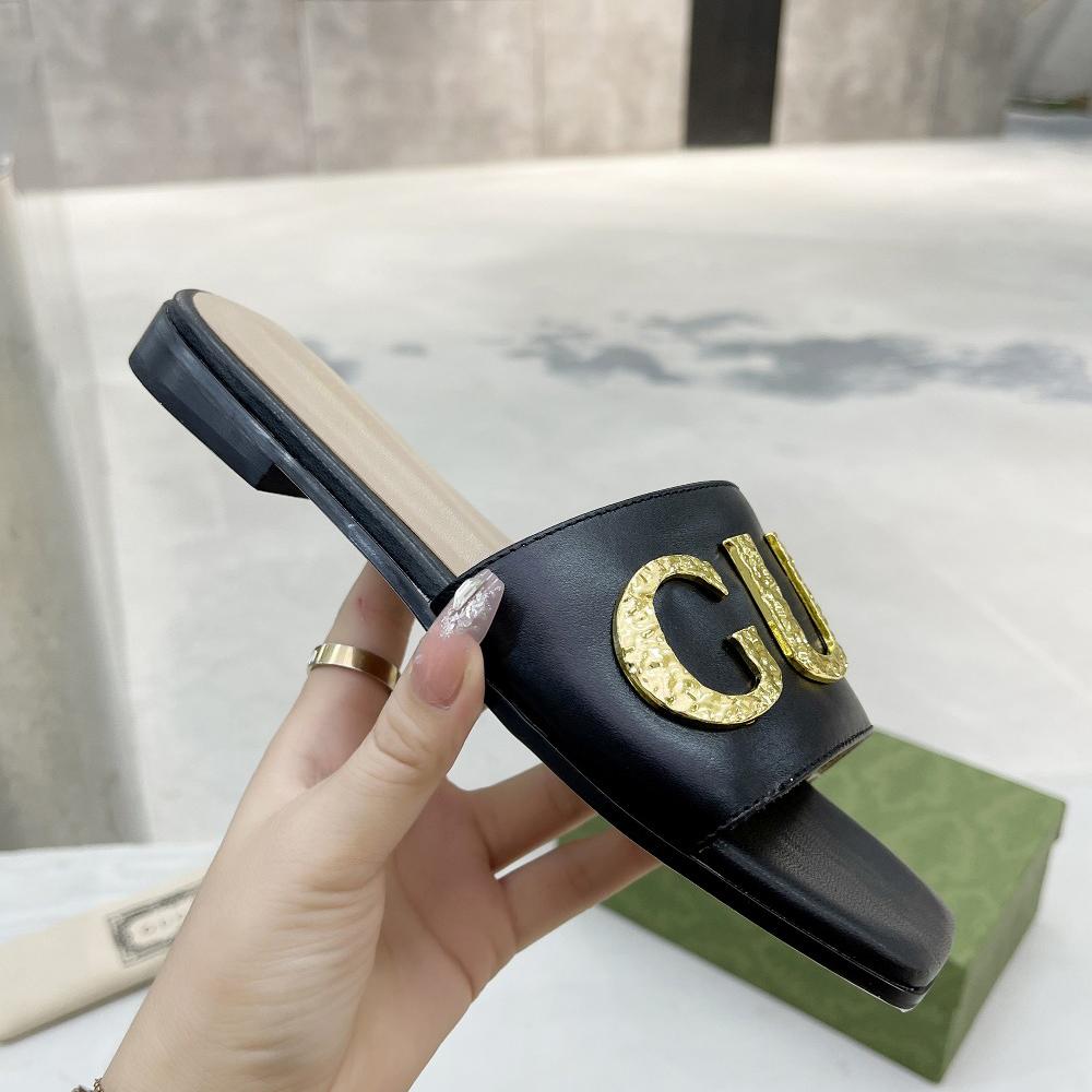 Gucci Women's 'Gucci' Slide Sandal - PerfectKickZ