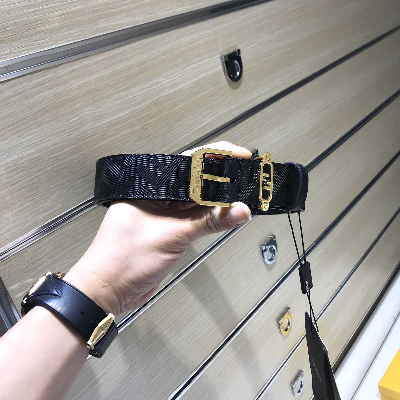 Fendi Edge Black Leather Belt - PerfectKickZ