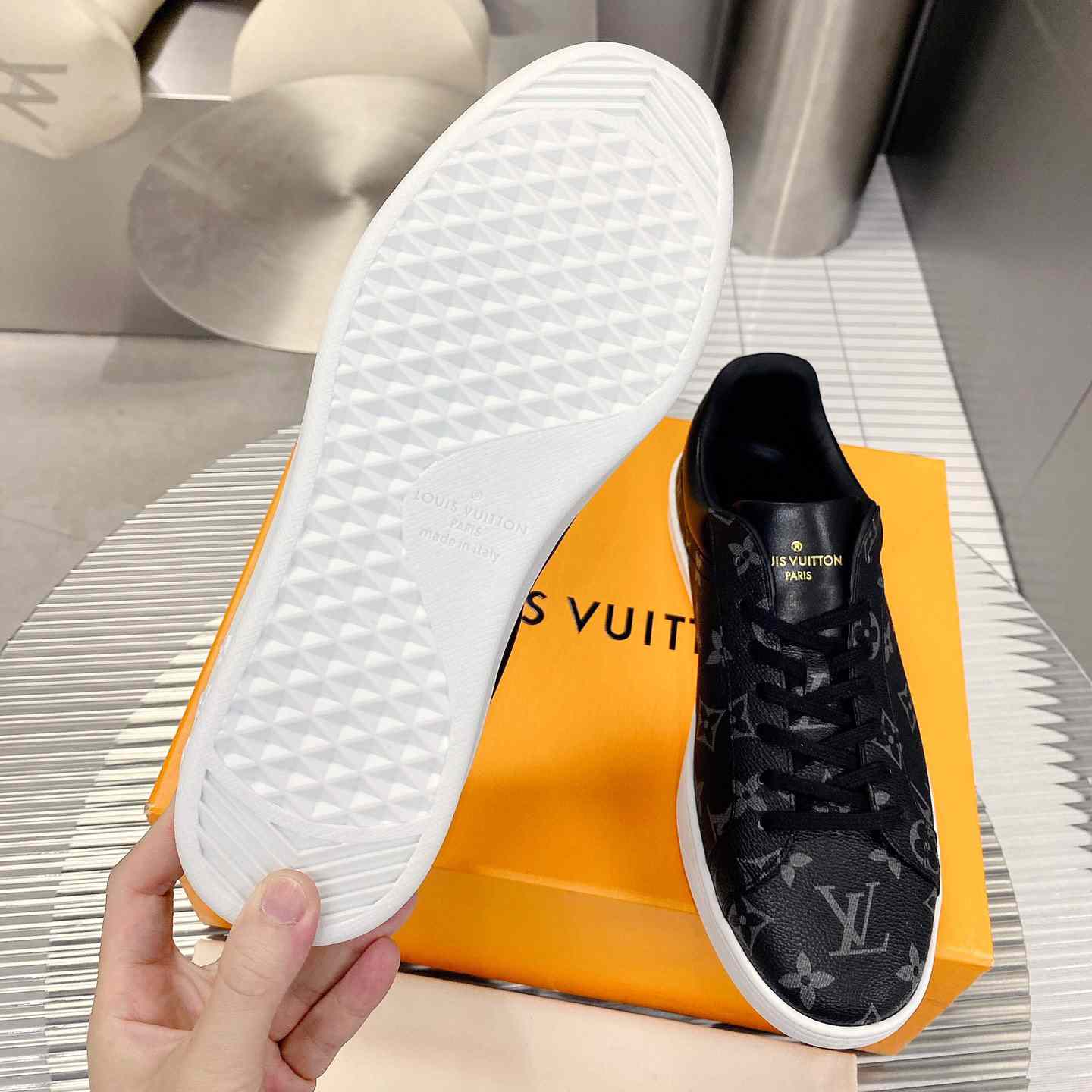 Louis Vuitton Luxembourg Samothrace Sneakers     1A4PAT - PerfectKickZ