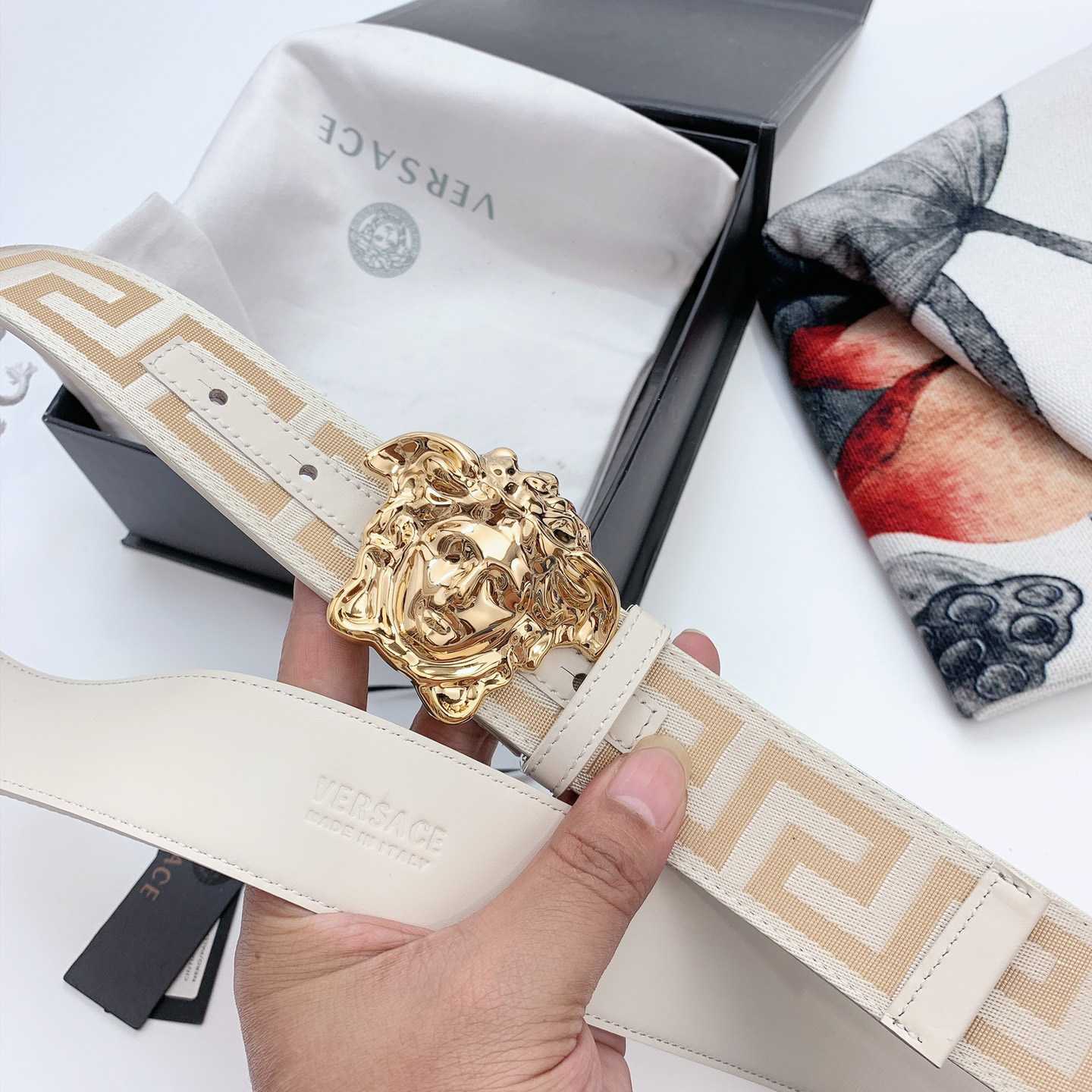 Versace Le Medusa Belt - PerfectKickZ