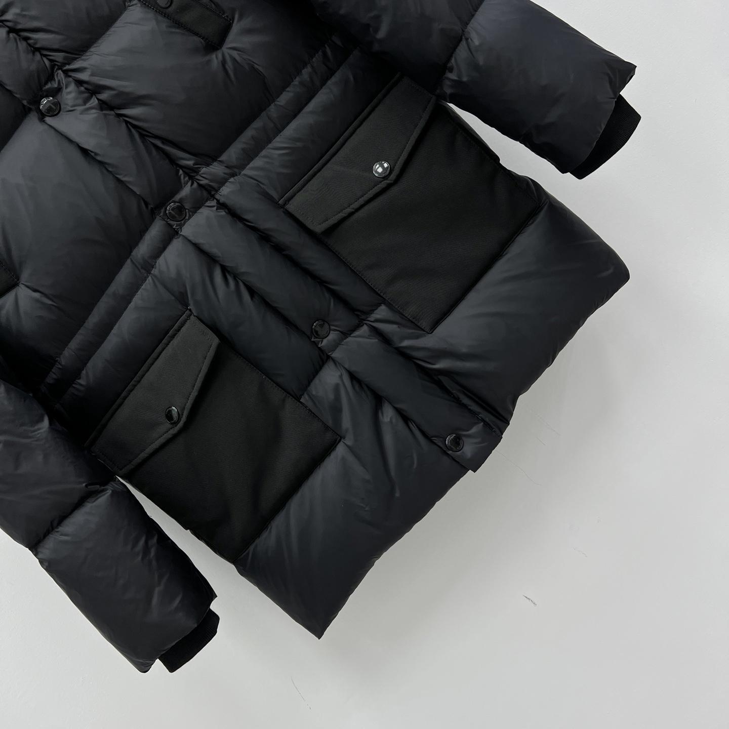 Burberry Logo Appliqué Nylon Puffer Coat - PerfectKickZ