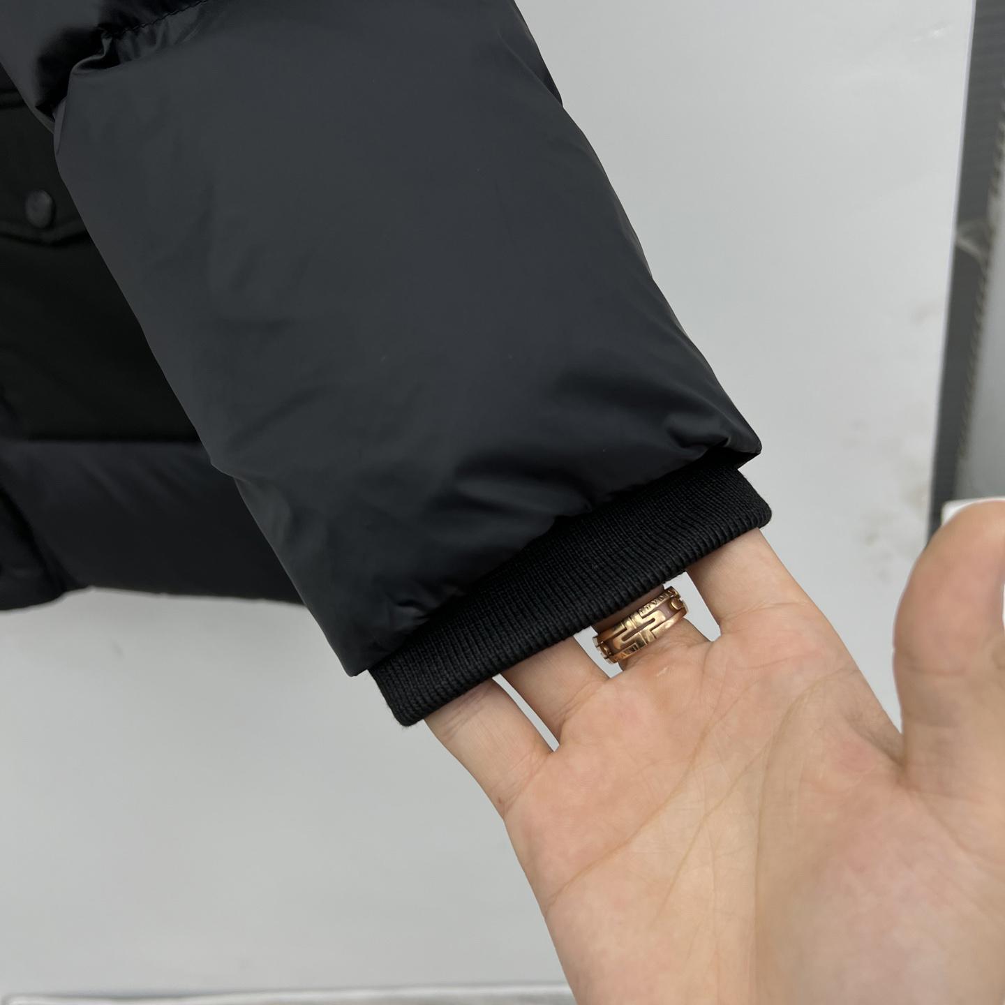 Burberry Logo Appliqué Nylon Puffer Coat - PerfectKickZ