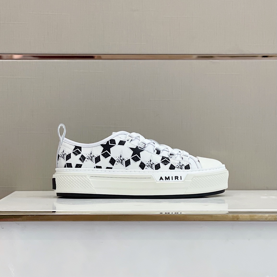 Amiri Low Top Sneaker - PerfectKickZ