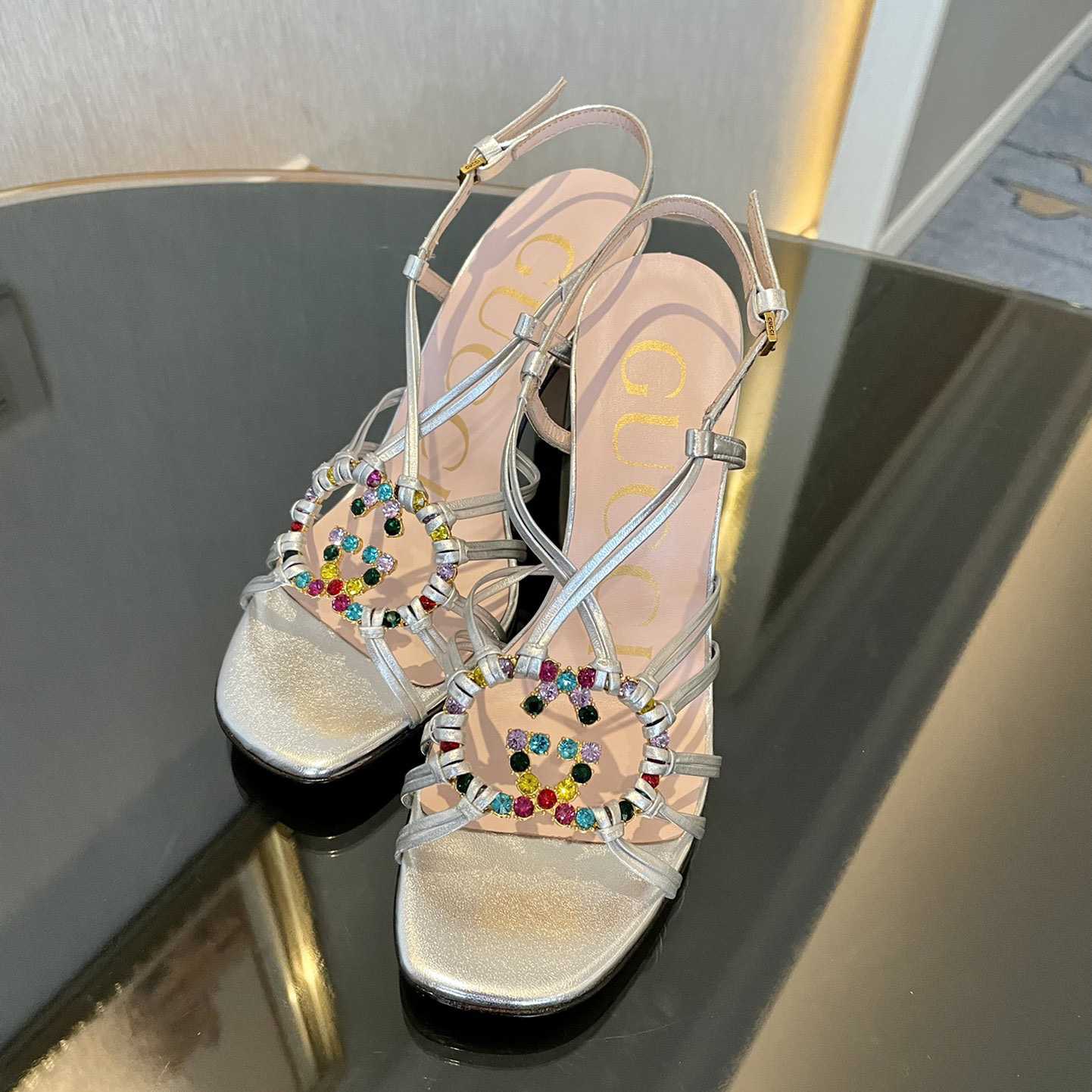 Gucci Women's Sandal With Interlocking G - PerfectKickZ