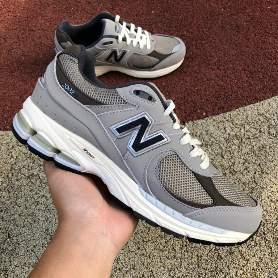 New Balance NB2002R Sneakers        M2002RAW - PerfectKickZ