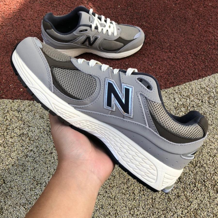 New Balance NB2002R Sneakers        M2002RAW - PerfectKickZ
