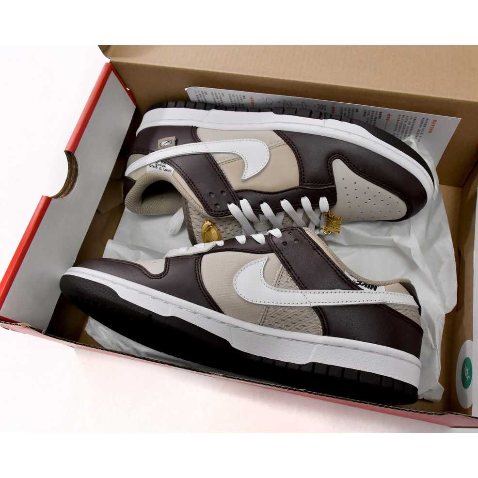 Nike Dunk Low Bling Sneaker     DX6060-111 - PerfectKickZ