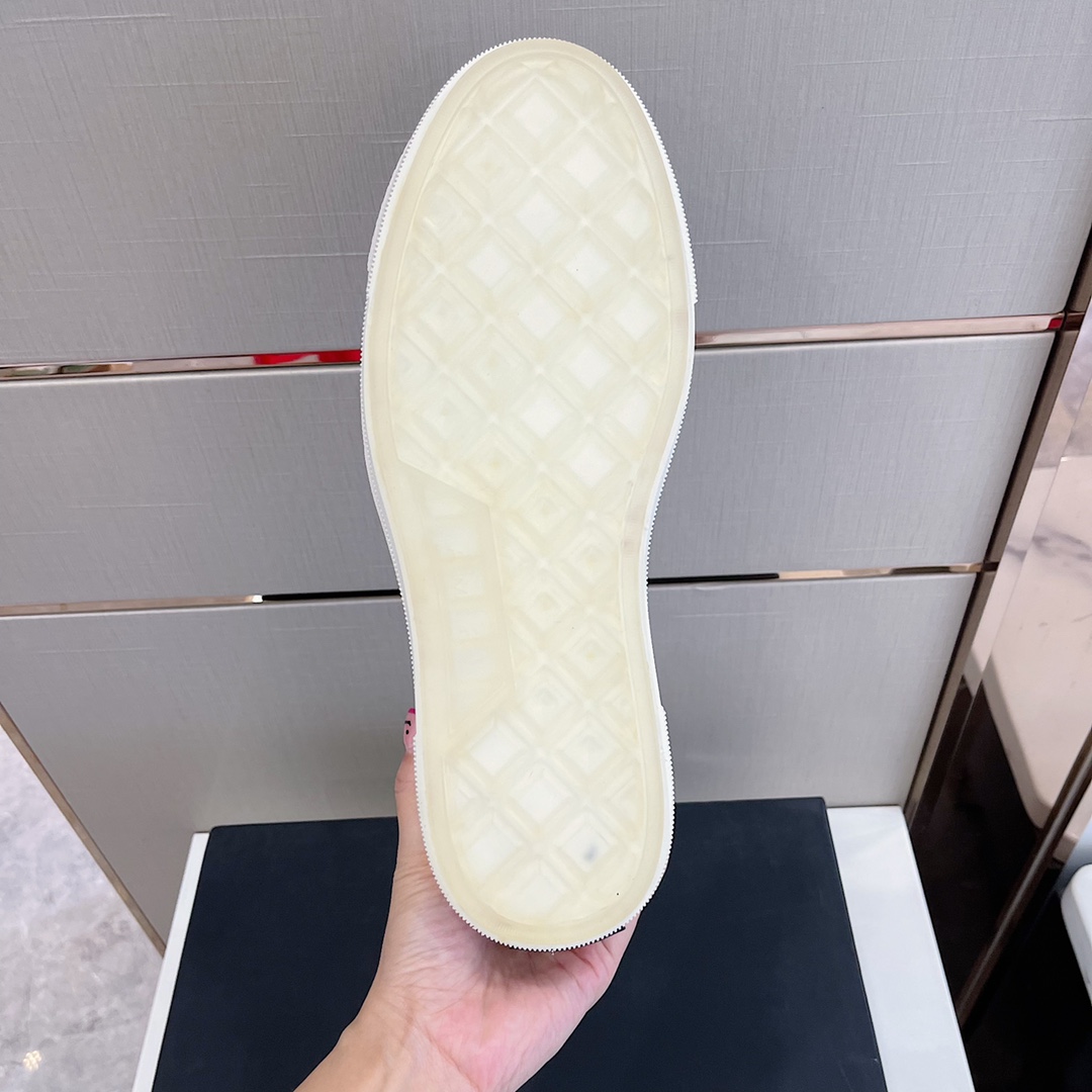 Amiri Low Top Sneaker - PerfectKickZ