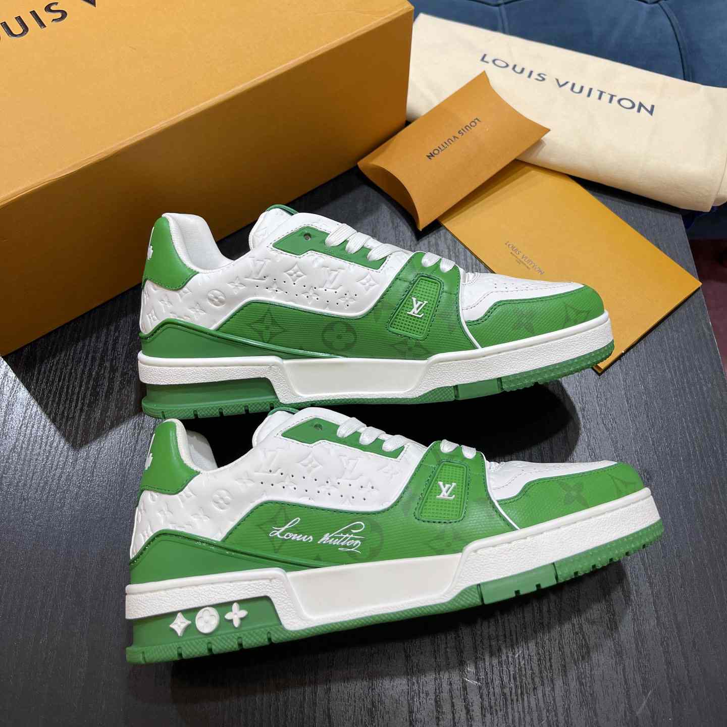 Louis Vuitton LV Trainer Sneaker       1AASJ2 - PerfectKickZ