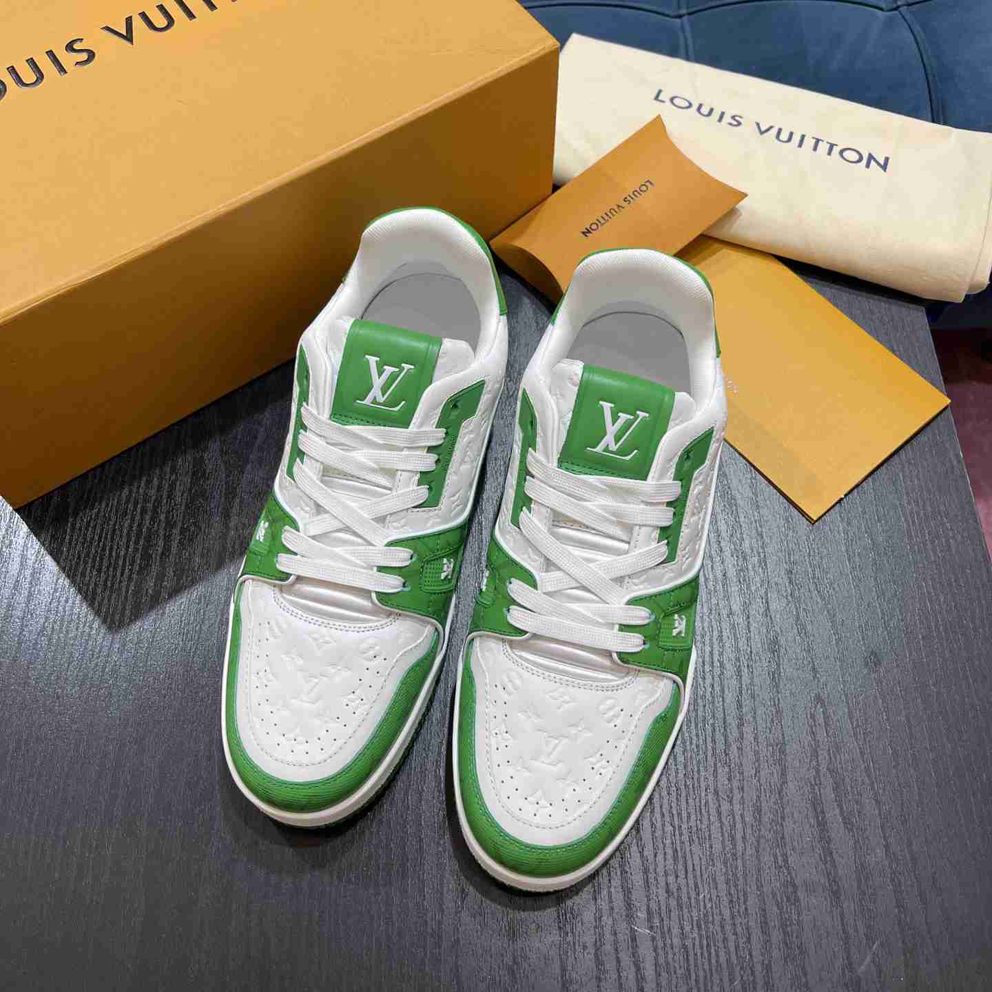 Louis Vuitton LV Trainer Sneaker       1AASJ2 - PerfectKickZ