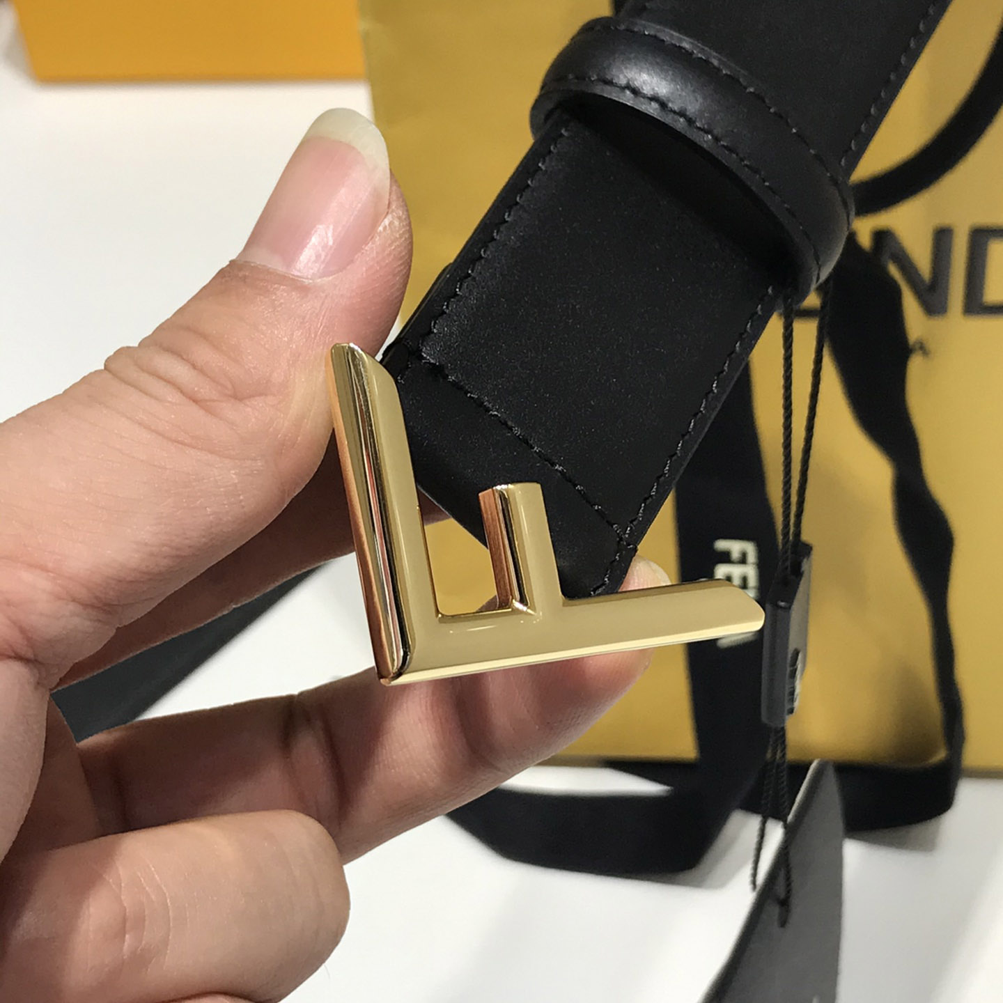 Fendi Black Leather Belt - PerfectKickZ