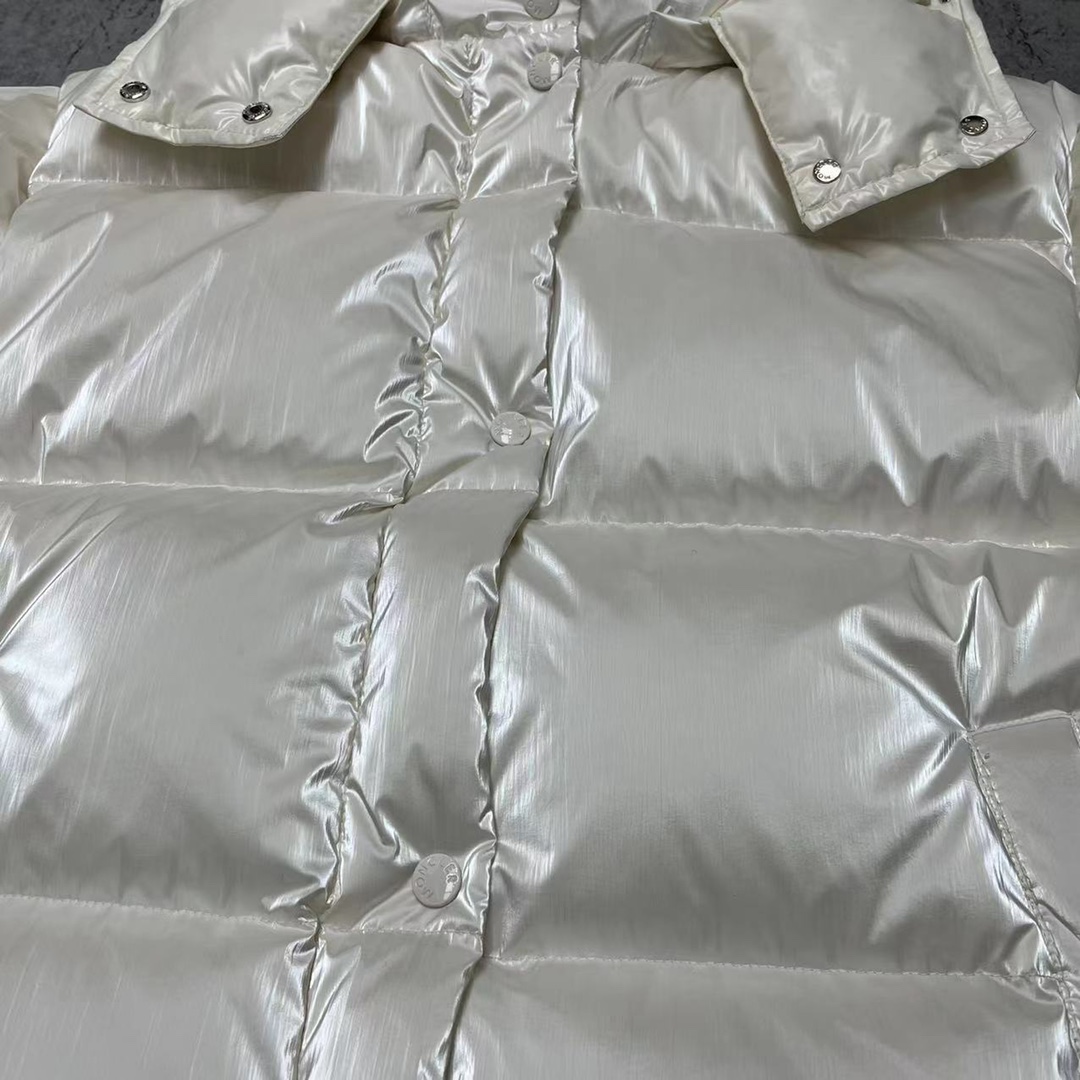 Moncler Gaou Short Down Jacket - 