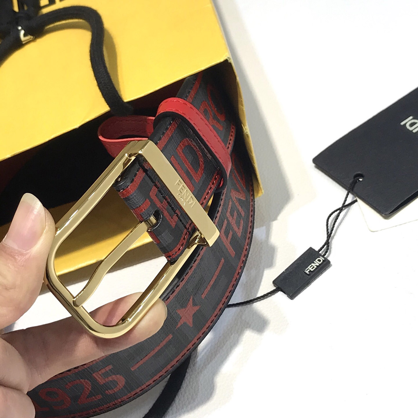 Fendi Reversible Leather Belt - PerfectKickZ