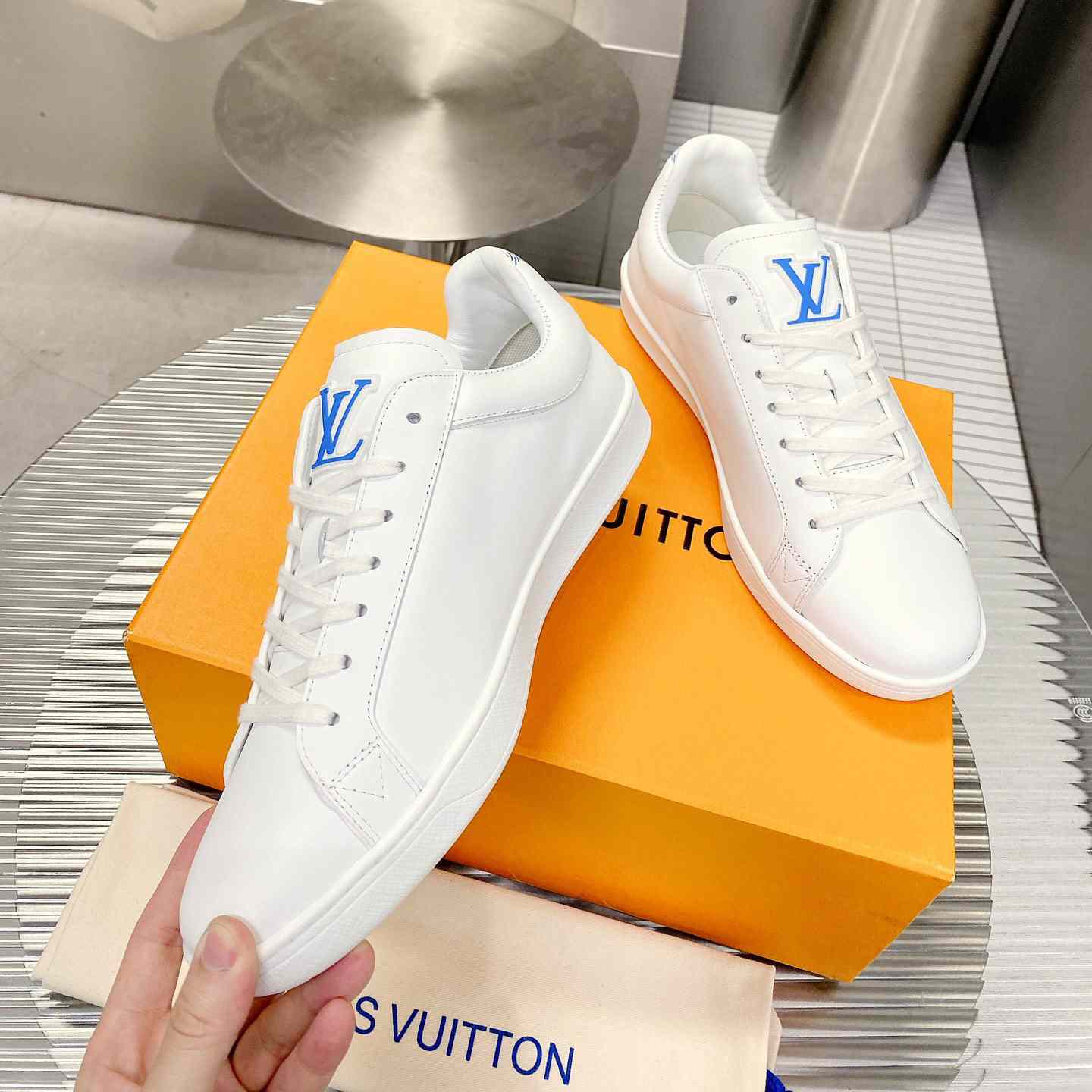 Louis Vuitton Luxembourg Samothrace Sneakers     1A9JDT - PerfectKickZ