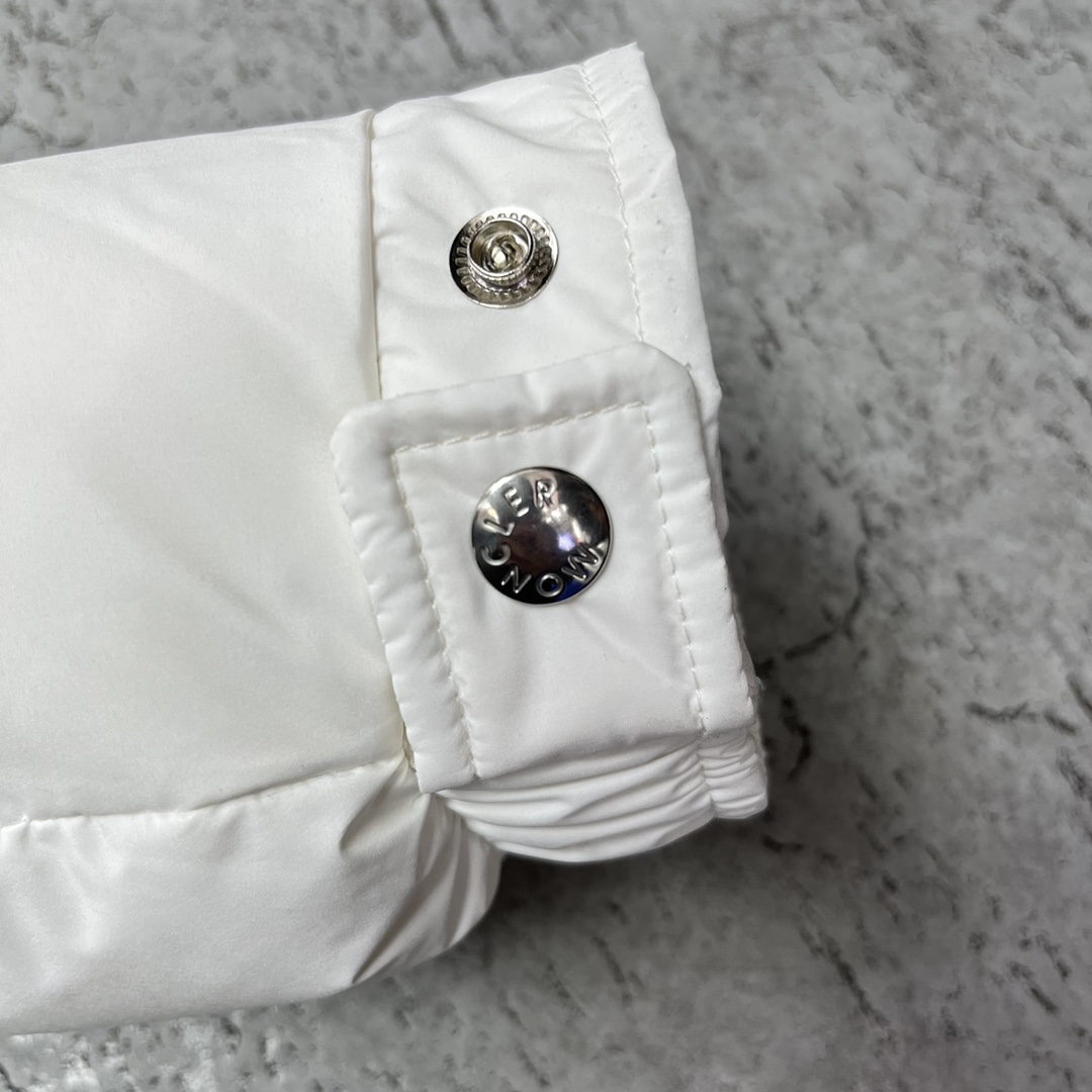 Moncler Poirier Zipped Short Down Jacket - PerfectKickZ