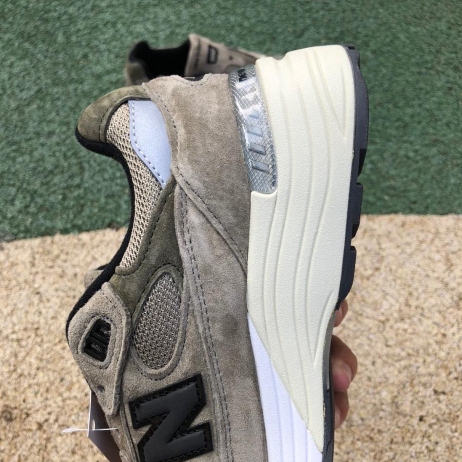JJJJound x New Balance 992 Sneakers        M992J2 - PerfectKickZ