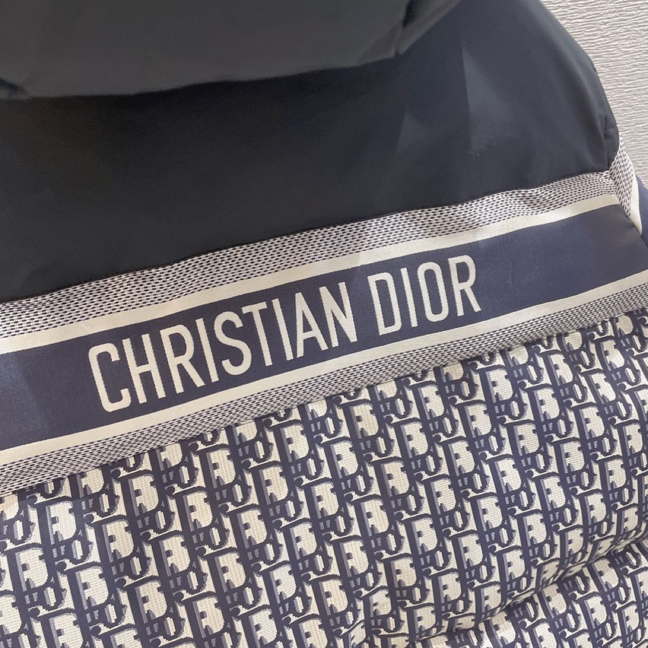 Dior Reversible Cropped Down Jacket - 