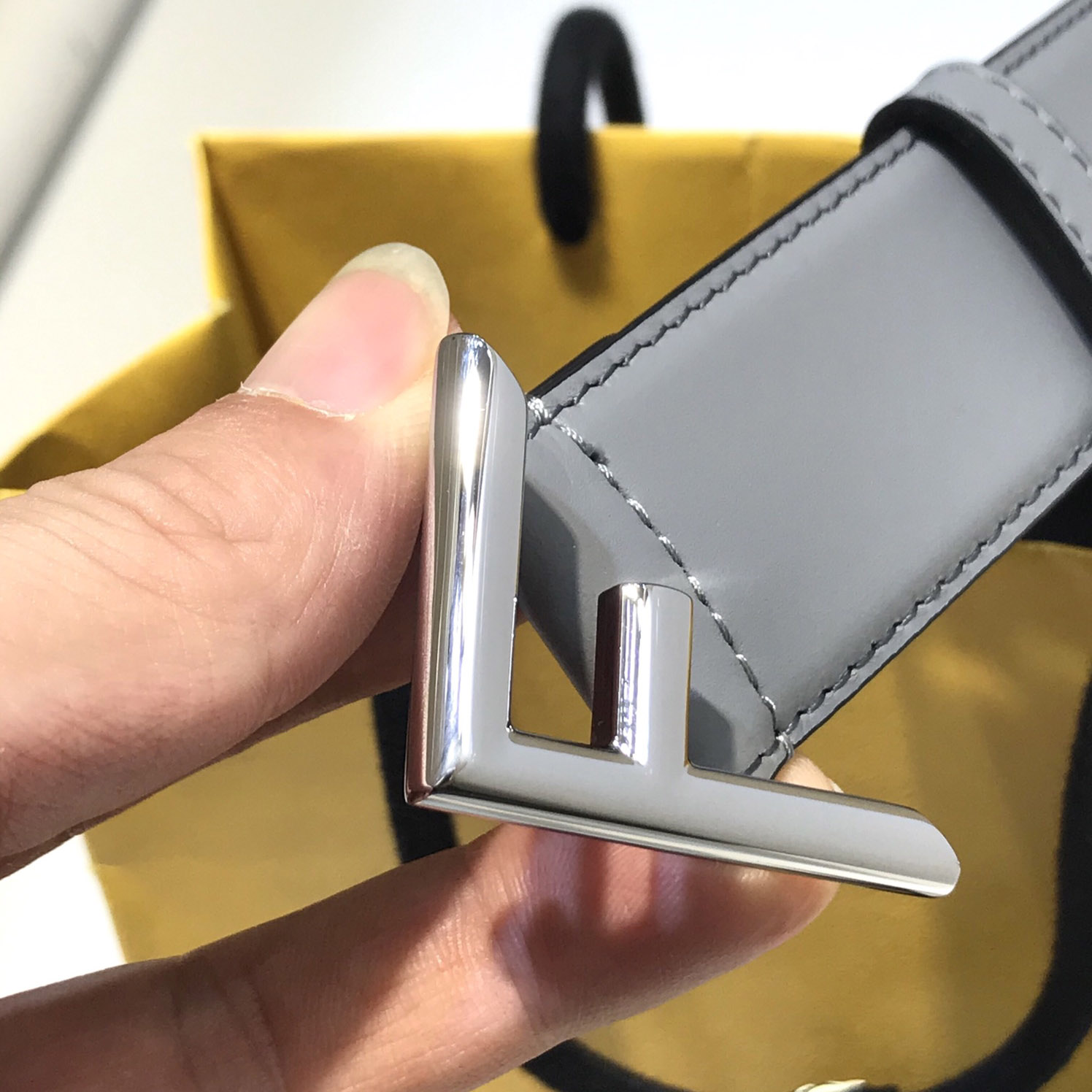 Fendi Pale Gray Leather Belt - PerfectKickZ