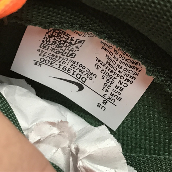 Nike Dunk Low “Miami Hurricanes” Sneaker   DD1391-300 - 