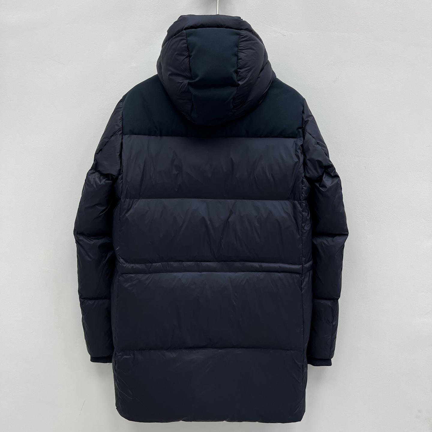 Burberry Logo Appliqué Nylon Puffer Coat - PerfectKickZ