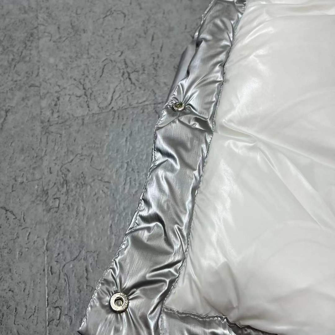 Moncler Gaou Short Down Jacket - PerfectKickZ