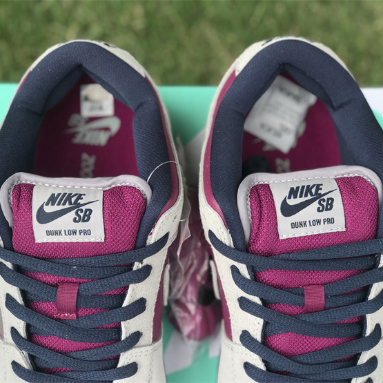 Nike Dunk Low "White and University Red"  Sneaker   BQ6817-001  - 