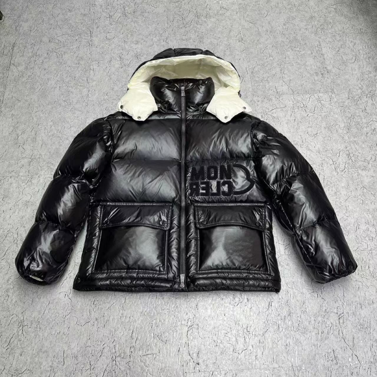 Moncler Women's Abbaye Short Down Jacket - PerfectKickZ