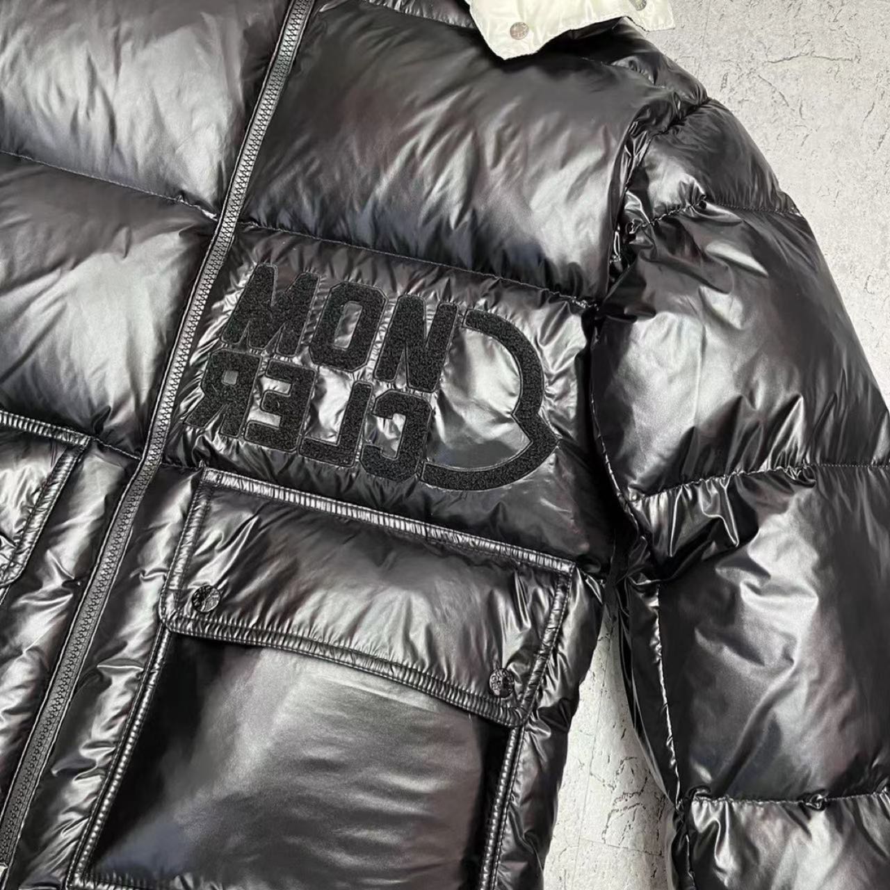 Moncler Women's Abbaye Short Down Jacket - PerfectKickZ