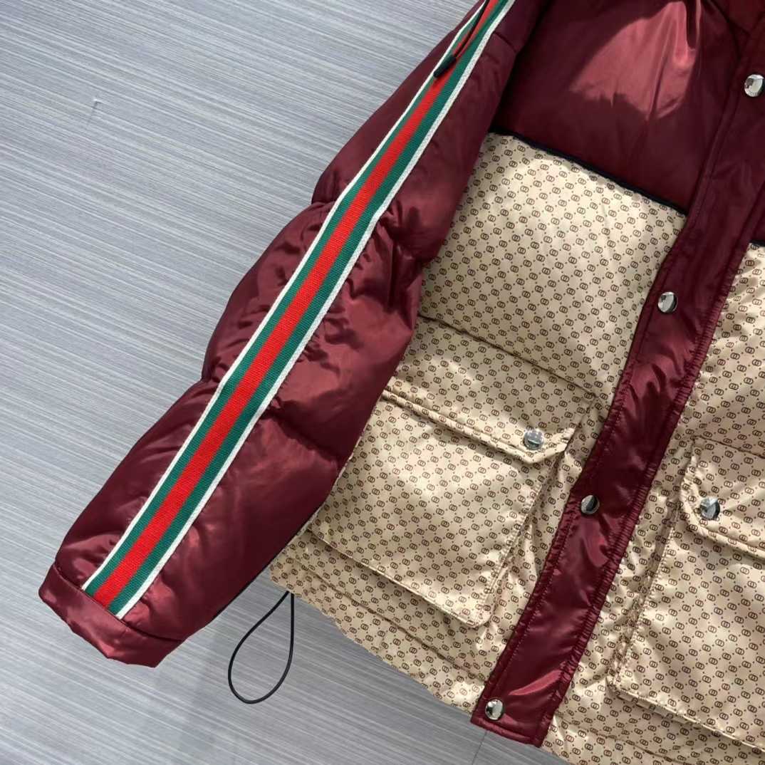 Gucci Jumbo GG Canvas Down Jacket - 